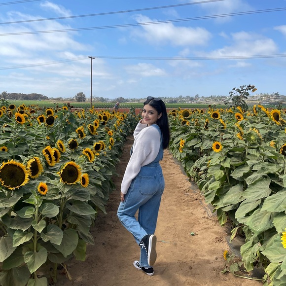 Meet your Posher, Wendy - Picture 1 of 1